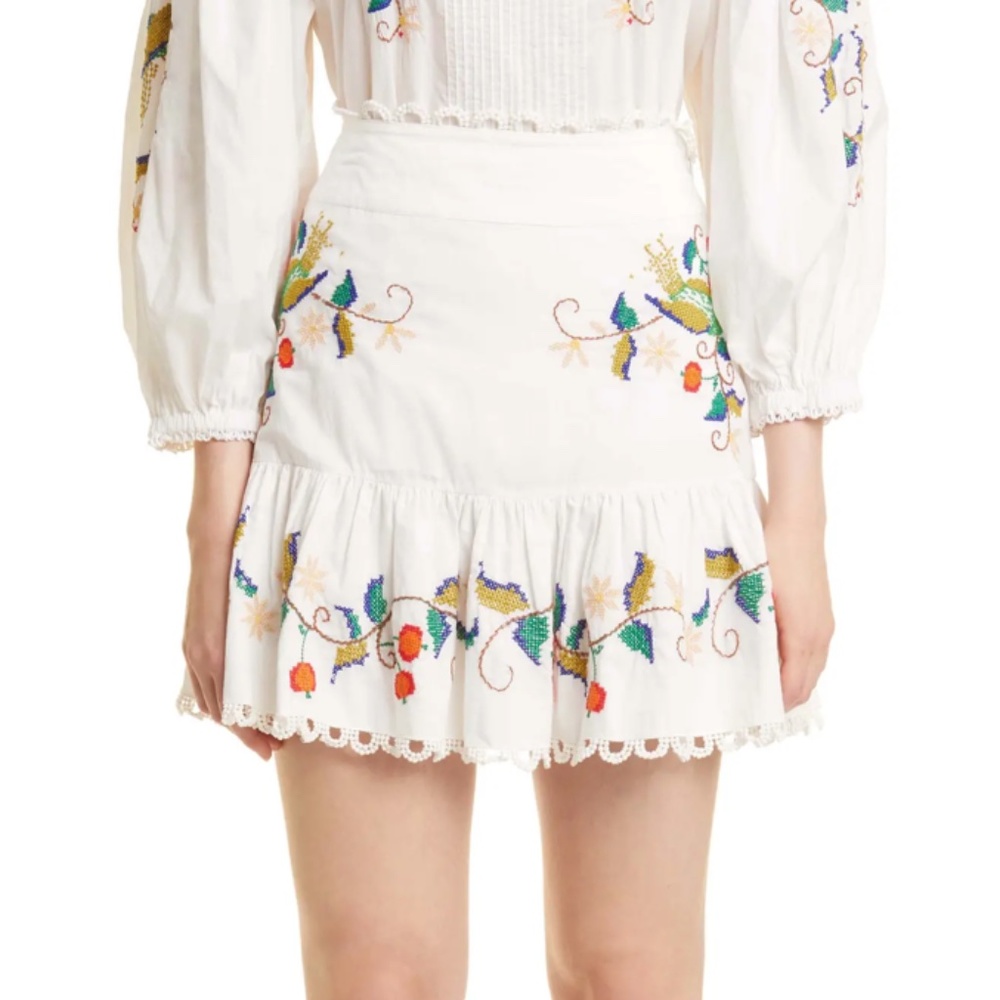 NWT $170 FARM Rio Pitanga Embroidered Miniskirt in size Small and Medium!